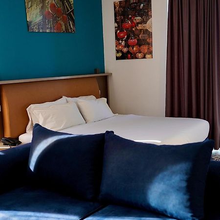 Hotel Monaco & Garden Голем Екстериор снимка