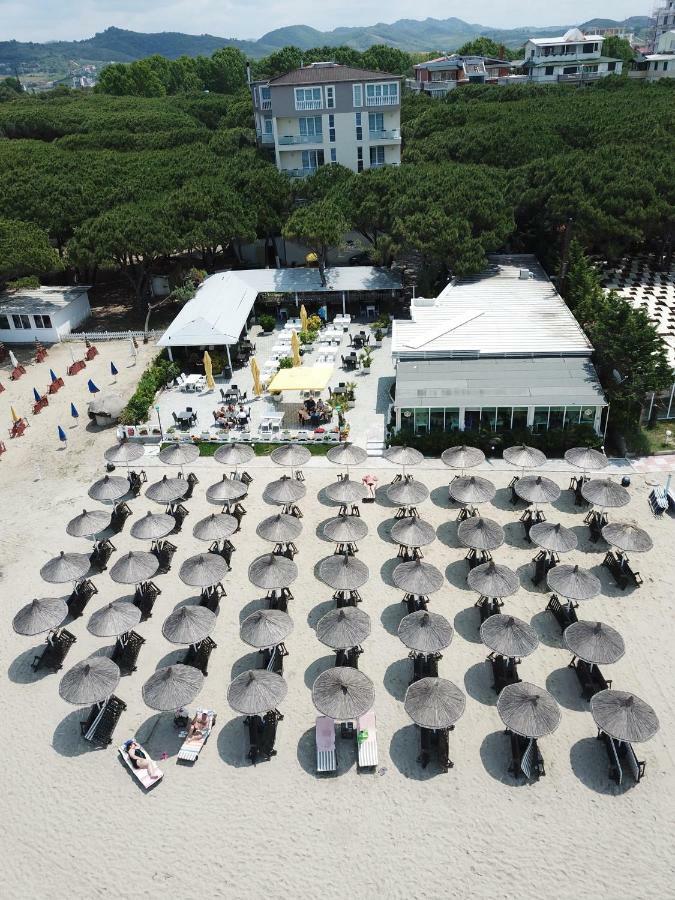 Hotel Monaco & Garden Голем Екстериор снимка